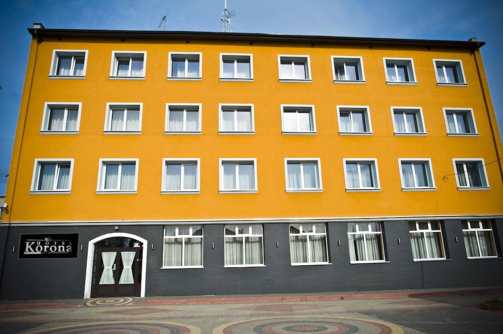 Hotel Korona Łuków Exteriér fotografie